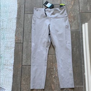 Nike epic lux tight fit crop